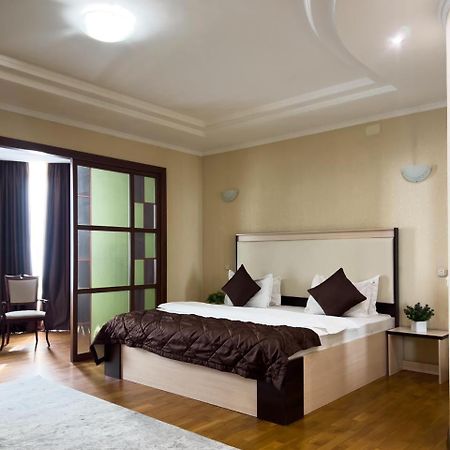 Apartment 5 阿拉木图 外观 照片