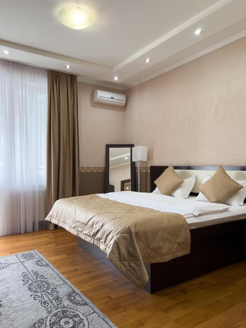 Apartment 5 阿拉木图 外观 照片