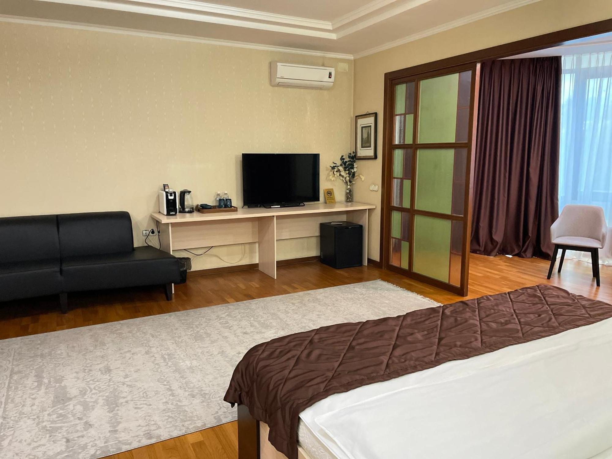 Apartment 5 阿拉木图 外观 照片