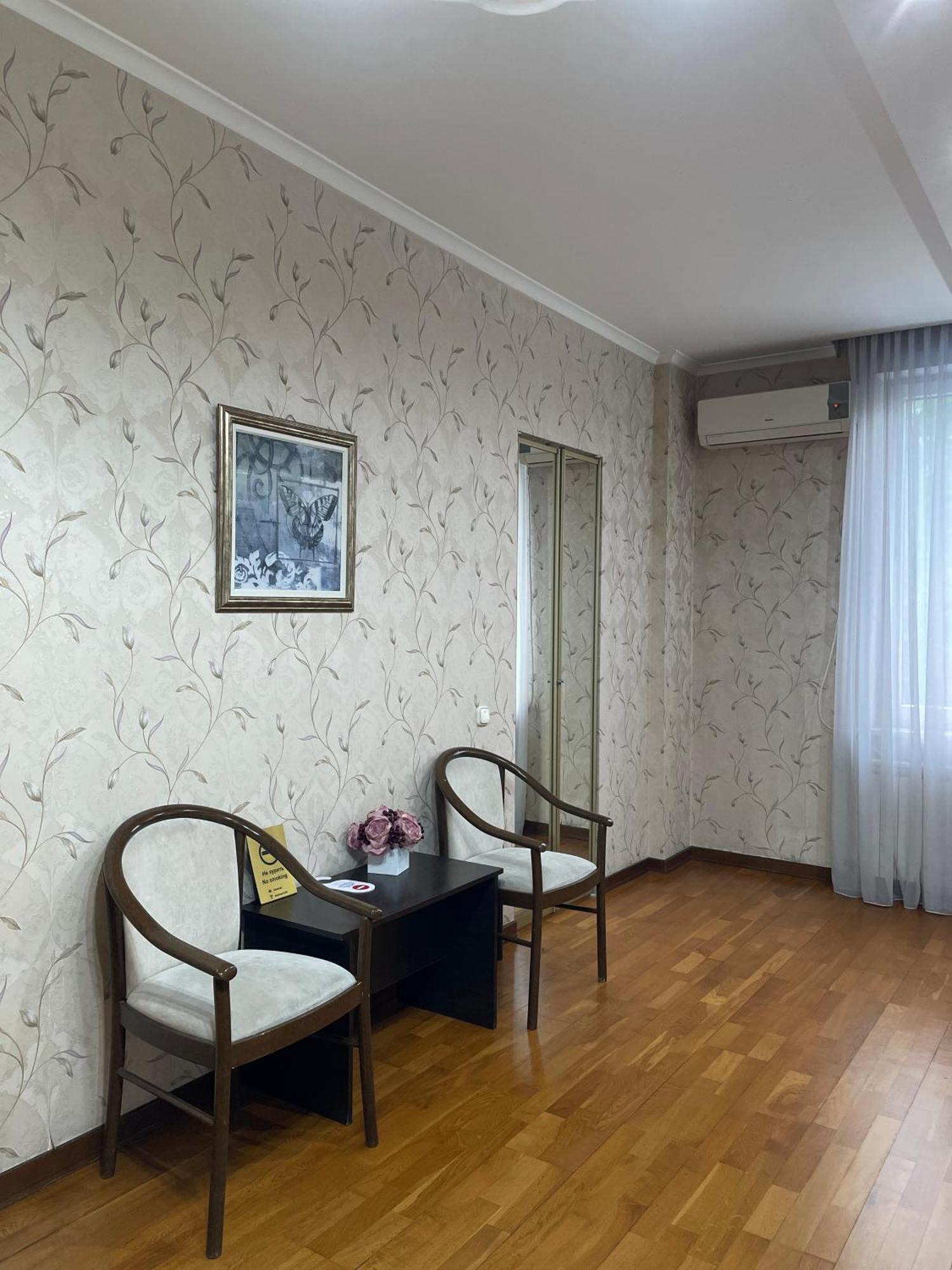 Apartment 5 阿拉木图 外观 照片